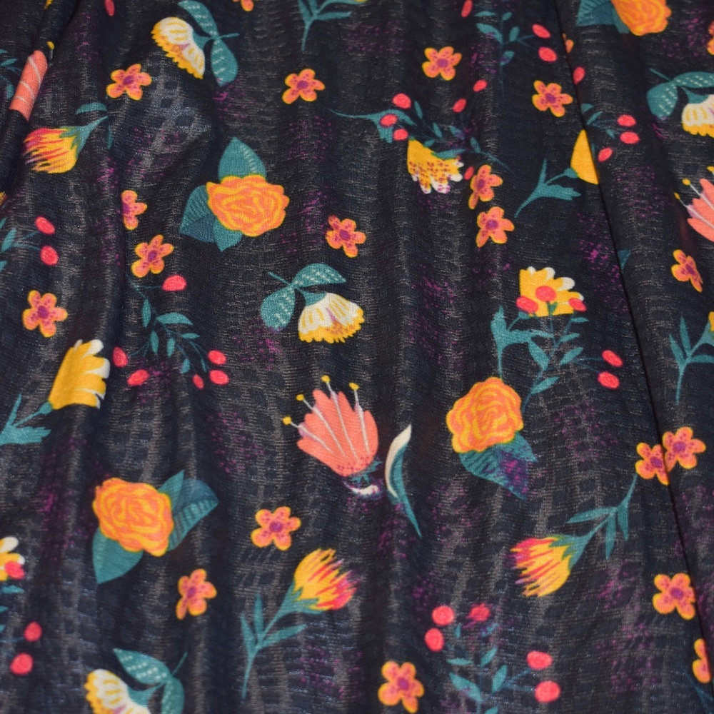 *NWT* Lula Roe Maxi Skirt